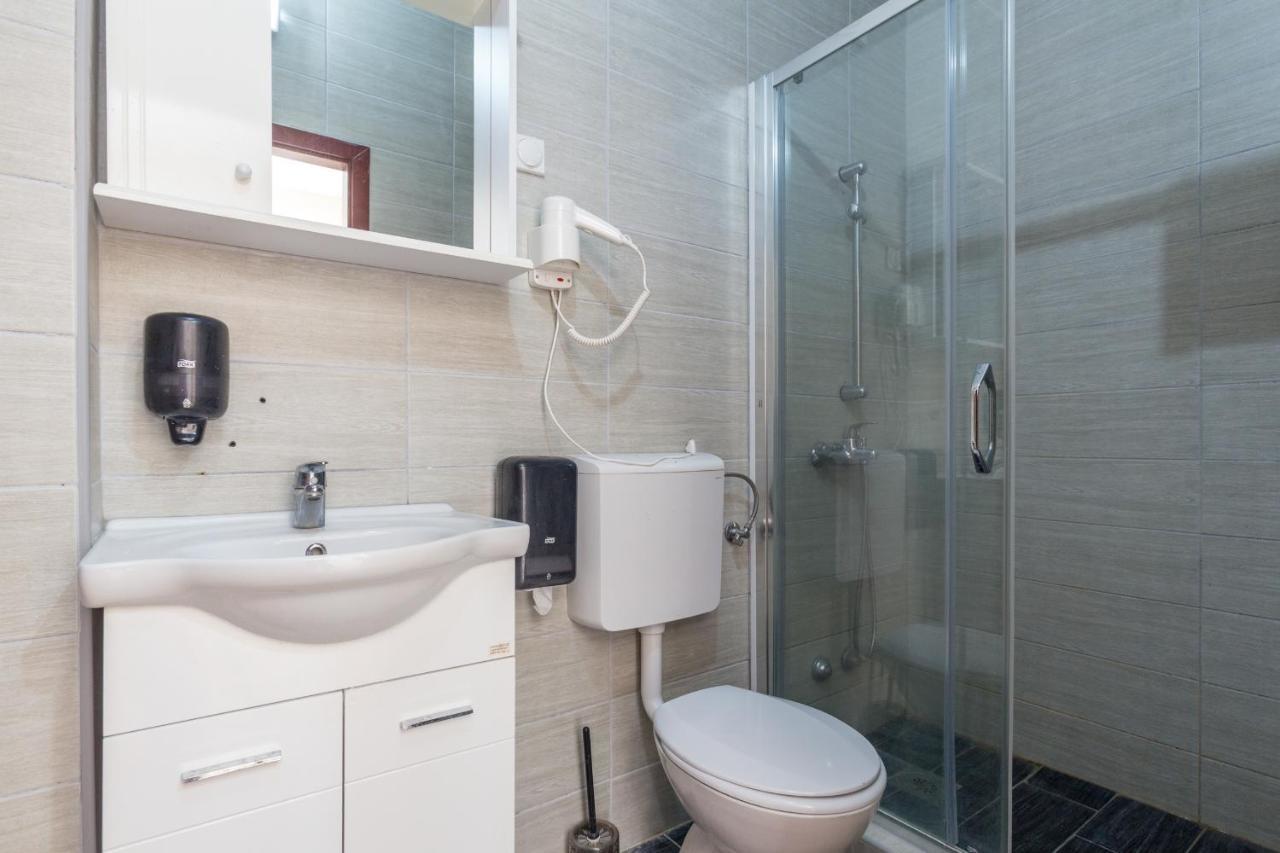Hotel Zan Ulcinj Habitación foto